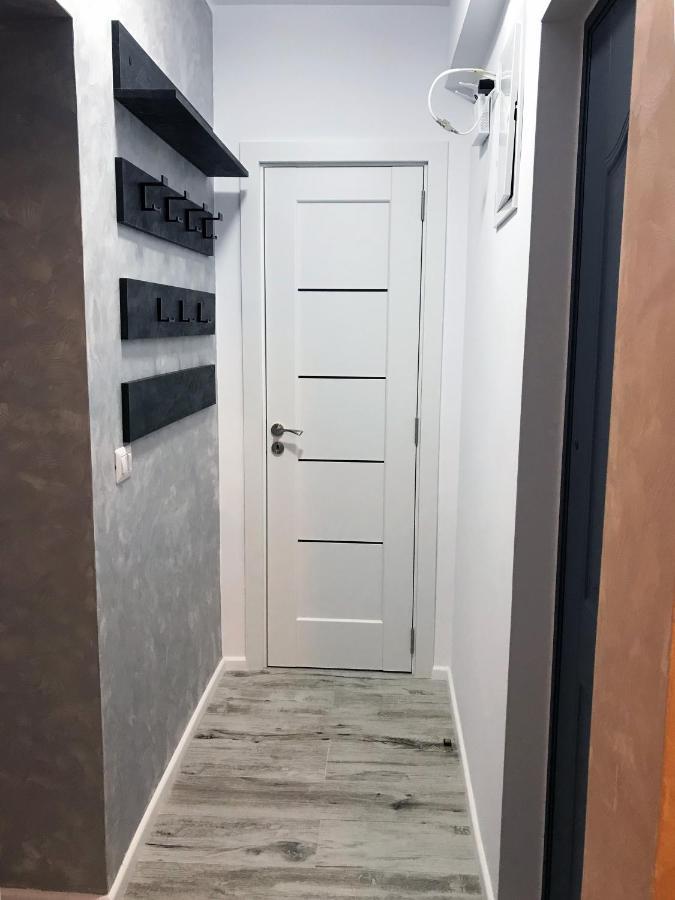 Homely Apartment Suceava Ngoại thất bức ảnh
